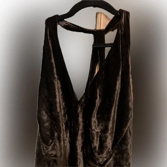 Vintage Haute Couture brown velvet gown SIZE 4. - Picture 2 of 3